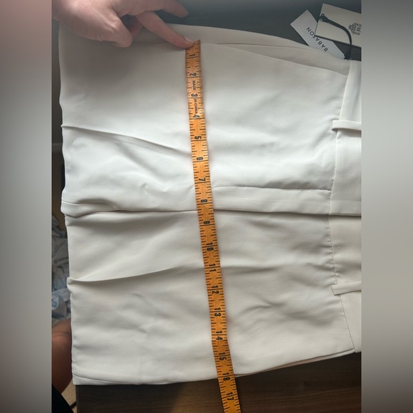 Aritzia Program Pants - Picture 5 of 16